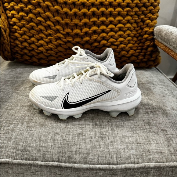 Sport Youth Unisex Nike Cleats - Picture 3 of 6